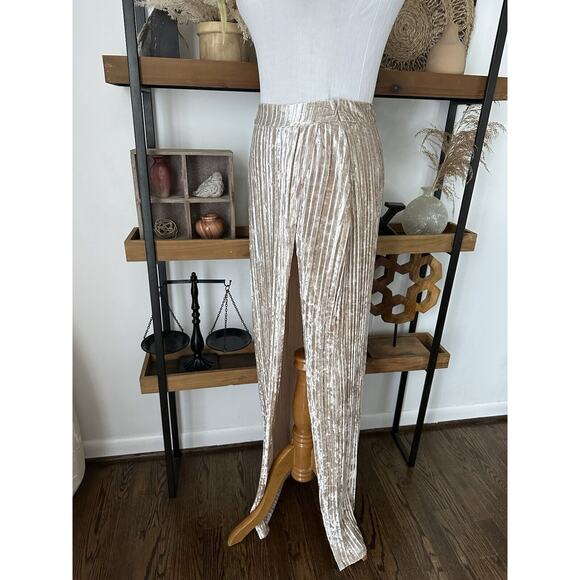 J Lux Label Size Small Velvet Pleated Champagne Hi Leg Slit Maxi Skirt - Picture 2 of 7